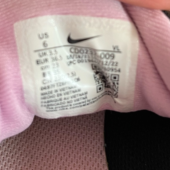 EUC - Nike Quest 3 Womens Mesh Workout Running Shoes Size 6 / Girls 4.5 - Picture 7 of 7